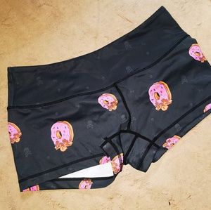 Donut skull shorts